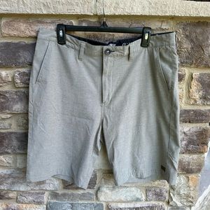 Men’s Billabong Recycler Crossfire Size 36 submersible shorts.